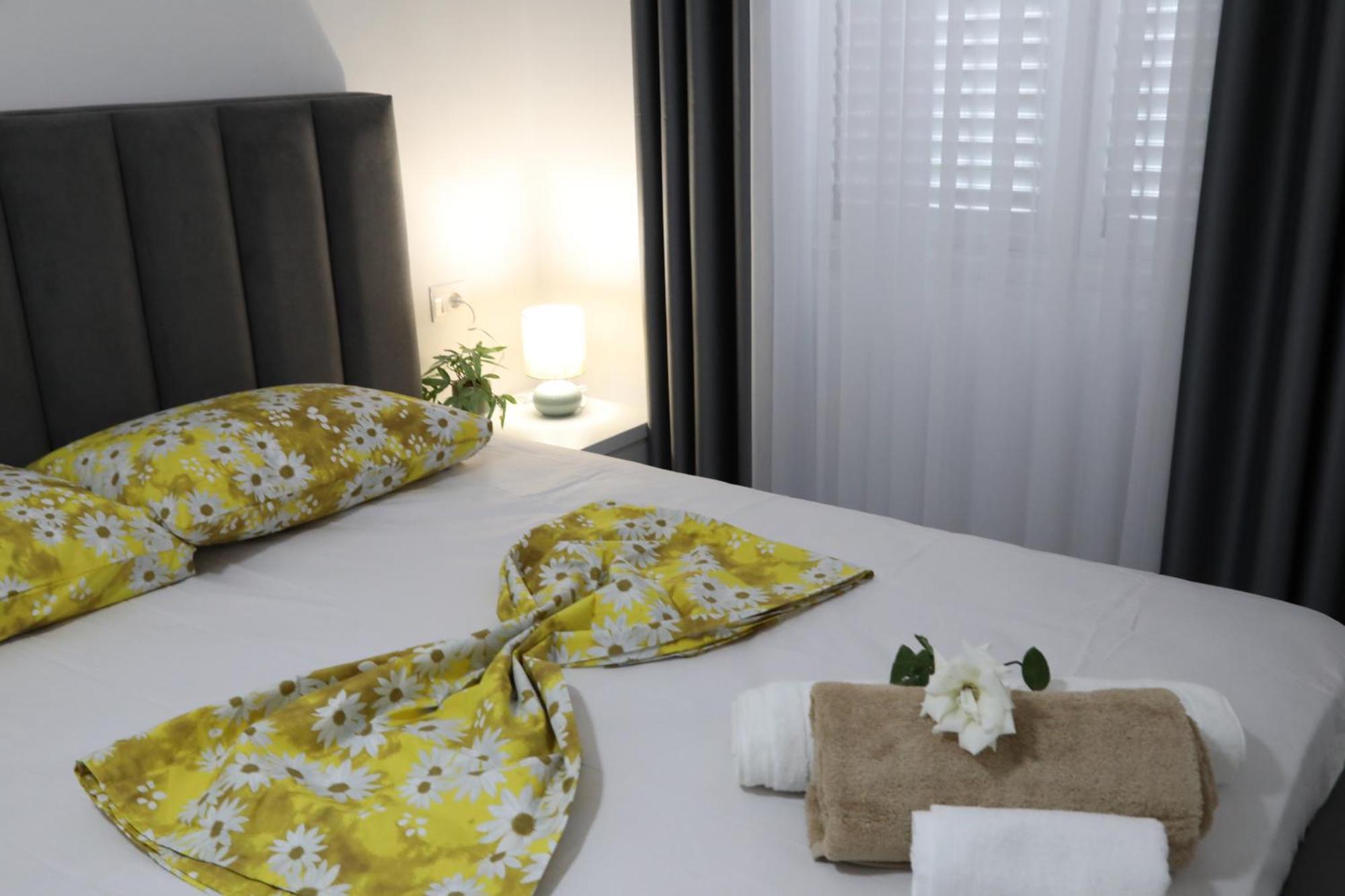 Rozafa Guest Room Center Shkoder Bagian luar foto